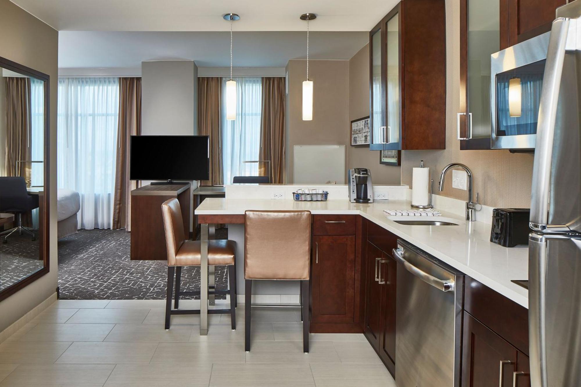By Marriott Downtown/convention Center Hotel