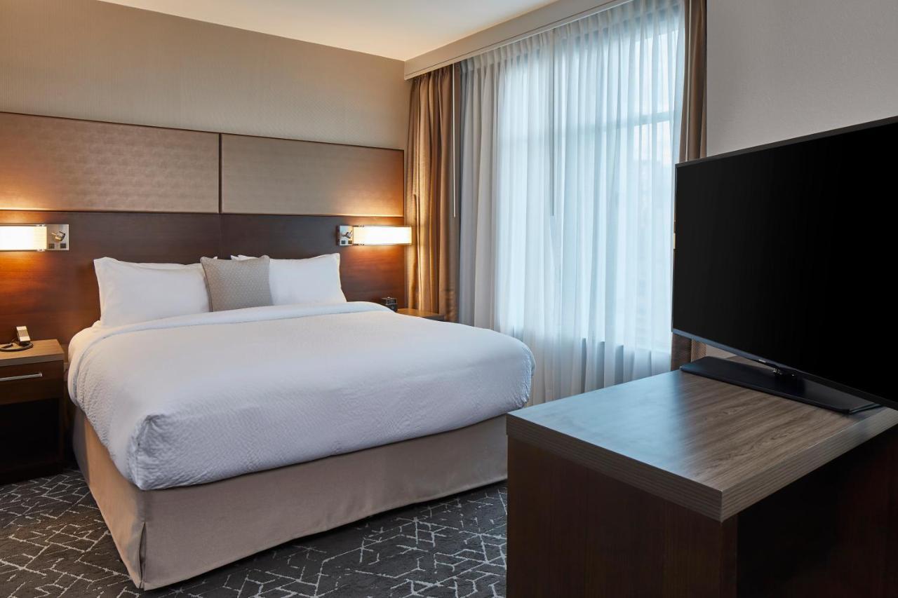 By Marriott Downtown/convention Center 3*