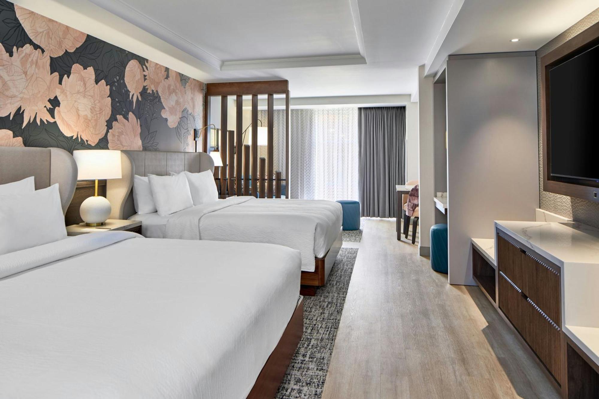 By Marriott Downtown/convention Center 3*